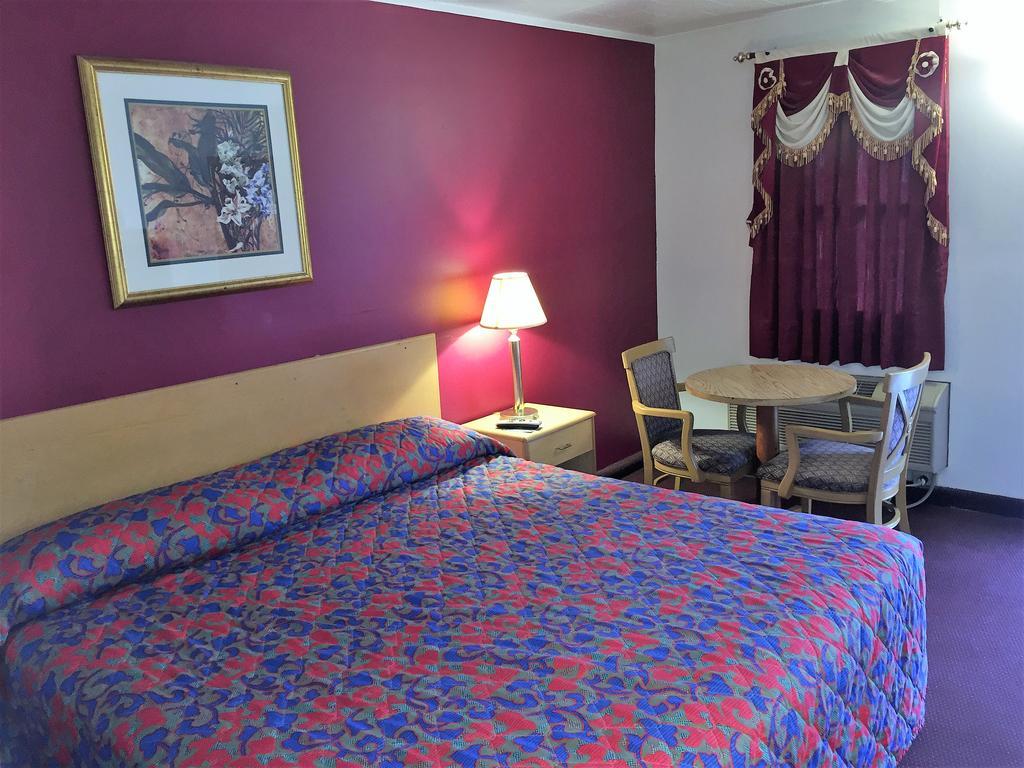 Budget Inn Wrightstown Εξωτερικό φωτογραφία