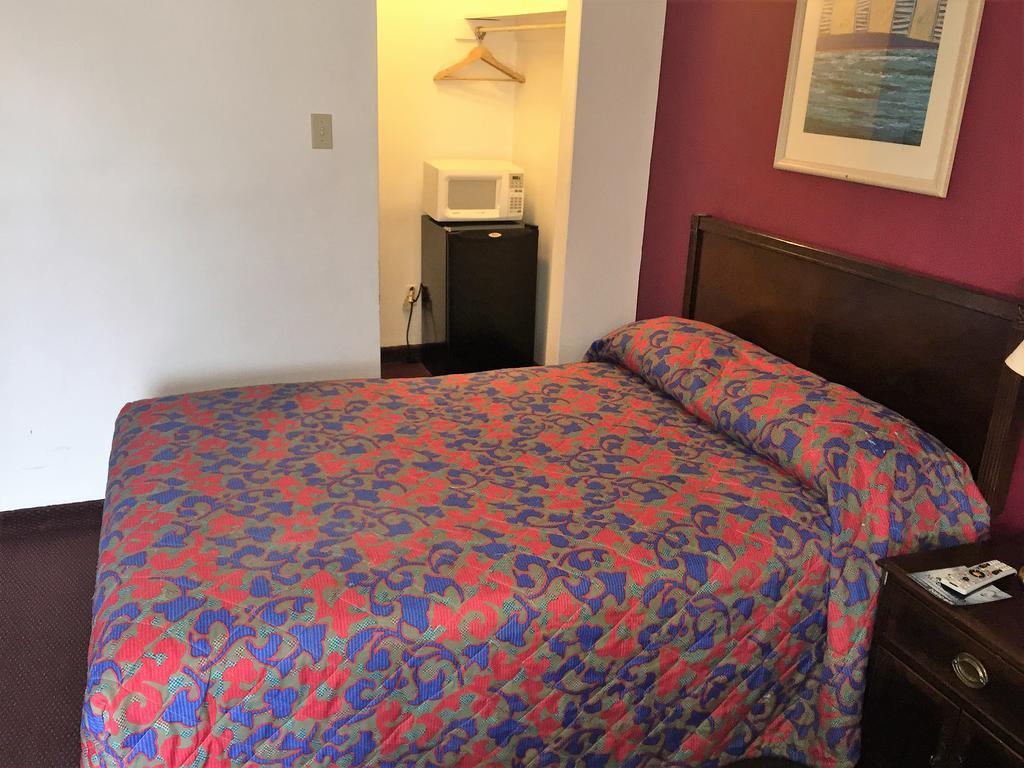 Budget Inn Wrightstown Εξωτερικό φωτογραφία